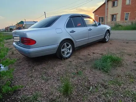 Mercedes-Benz E 230 1996 года за 3 000 000 тг. в Кокшетау – фото 3