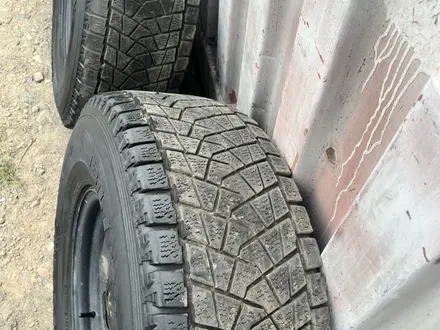 285-75-16 Bridgestone зима с дисками R 16 GX 105. за 260 000 тг. в Алматы – фото 6