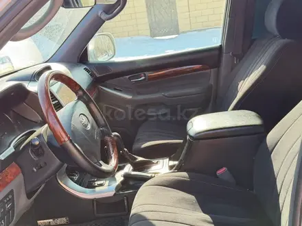 Toyota Land Cruiser Prado 2007 года за 12 500 000 тг. в Актобе – фото 8