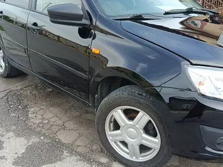 ВАЗ (Lada) Granta 2190 2015 года за 1 550 000 тг. в Шымкент – фото 5