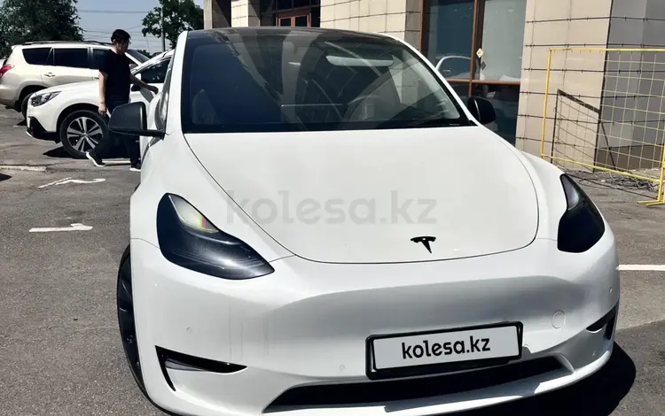Tesla Model Y 2023 года за 12 500 000 тг. в Алматы