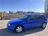 Volkswagen Golf 2002 года за 2 600 000 тг. в Актобе – фото 2