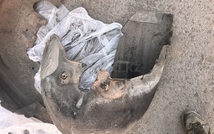 Подкрылка на Мерседес до рестайлинг задние. за 30 000 тг. в Астана