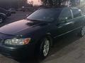 Toyota Camry 2000 года за 3 500 000 тг. в Тараз – фото 2