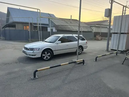 Toyota Mark II Qualis 1997 года за 2 800 000 тг. в Алматы – фото 4