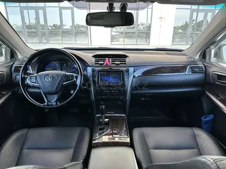 Toyota Camry 2015 года за 11 700 000 тг. в Актау – фото 12