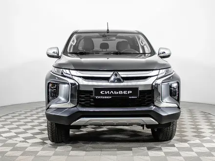 Mitsubishi L200 DC Invite+ 2022 годаүшін18 490 000 тг. в Алматы – фото 2