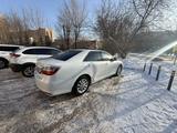 Toyota Camry 2016 года за 11 500 000 тг. в Астана – фото 2