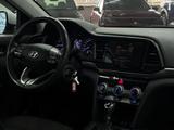 Hyundai Elantra 2019 года за 8 400 000 тг. в Алматы – фото 5