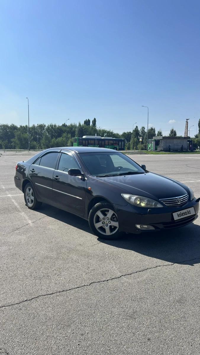 Toyota Camry 2003 г.