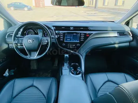 Toyota Camry 2019 года за 12 700 000 тг. в Уральск – фото 11
