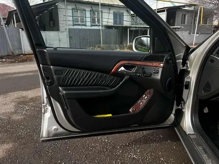 Mercedes-Benz S 320 2001 года за 4 200 000 тг. в Алматы – фото 11
