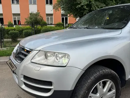 Volkswagen Touareg 2002 года за 5 600 000 тг. в Алматы – фото 10