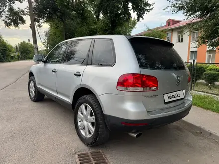 Volkswagen Touareg 2002 года за 5 600 000 тг. в Алматы – фото 12