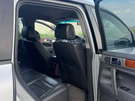 Volkswagen Touareg 2002 года за 5 600 000 тг. в Алматы – фото 23