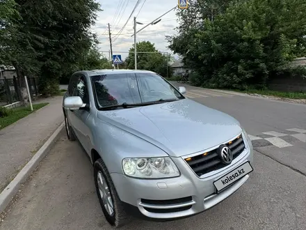 Volkswagen Touareg 2002 года за 5 600 000 тг. в Алматы – фото 3