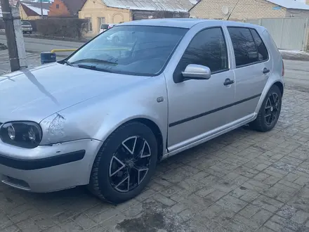 Volkswagen Golf 2001 года за 1 400 000 тг. в Атырау – фото 3