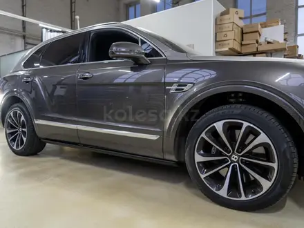 Электрические пороги Bentley Bentayga за 870 000 тг. в Алматы – фото 3