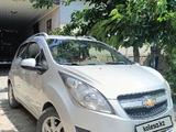 Chevrolet Spark 2010 года за 3 250 000 тг. в Туркестан – фото 2