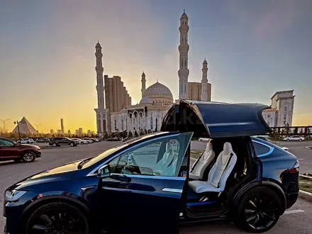 Tesla Model X 2018 года за 38 000 000 тг. в Астана