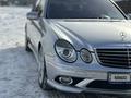 Mercedes-Benz E 500 2005 годаfor7 800 000 тг. в Алматы – фото 15