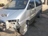 Hyundai Starex 2002 года за 850 000 тг. в Шымкент – фото 2