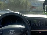Hyundai Elantra 2019 годаүшін7 300 000 тг. в Актобе – фото 3