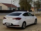 Hyundai Elantra 2019 годаүшін7 300 000 тг. в Актобе – фото 5