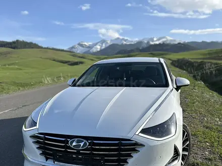 Hyundai Sonata 2021 года за 13 100 000 тг. в Алматы – фото 10