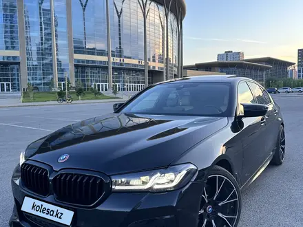 BMW 530 2021 года за 20 999 990 тг. в Астана – фото 2
