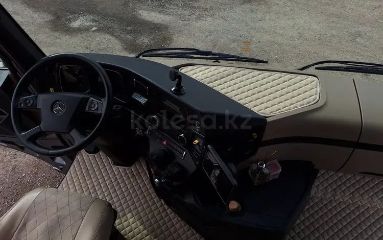 Mercedes-Benz 2015 года за 46 000 000 тг. в Шымкент