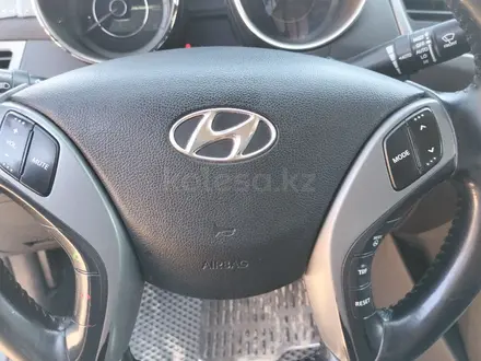 Hyundai Elantra 2015 года за 6 000 000 тг. в Алматы – фото 28