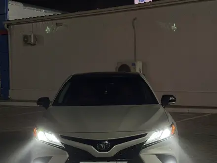 Toyota Camry 2018 года за 13 000 000 тг. в Караганда
