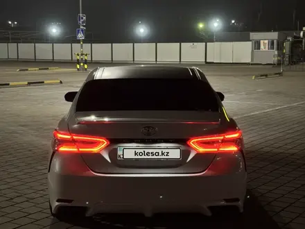 Toyota Camry 2018 года за 13 000 000 тг. в Караганда – фото 7