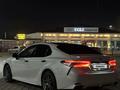 Toyota Camry 2018 года за 13 000 000 тг. в Караганда – фото 9