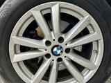 Диски с шинами комплект от BMW X5 F15 за 100 000 тг. в Караганда