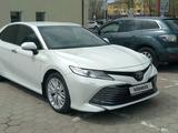 Toyota Camry 2019 года за 14 500 000 тг. в Астана – фото 4