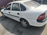 Opel Vectra 1997 года за 800 000 тг. в Семей – фото 3