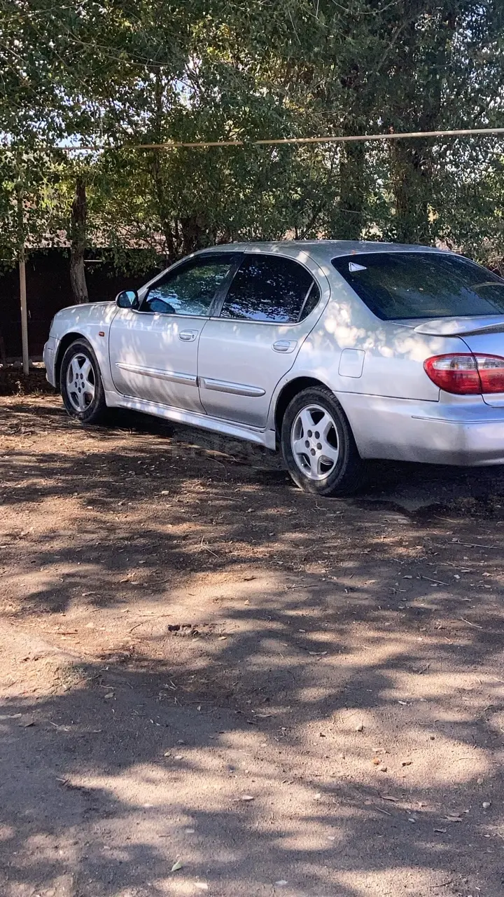 Nissan Maxima, 2001