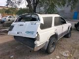 Toyota Hilux Surf 1998 года за 2 500 000 тг. в Тараз