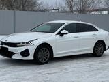 Kia K5 2021 года за 10 500 000 тг. в Уральск