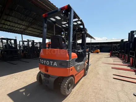 Toyota  8FB15 Электрический вилочный погрузчик 1.5т 2018 года за 7 900 000 тг. в Алматы – фото 6