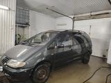 Volkswagen Sharan 1999 годаүшін800 000 тг. в Уральск