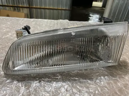 Передние фара — Toyota Camry 20 1996-1998 USA за 13 000 тг. в Алматы – фото 2