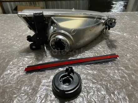 Передние фара — Toyota Camry 20 1996-1998 USA за 13 000 тг. в Алматы – фото 8