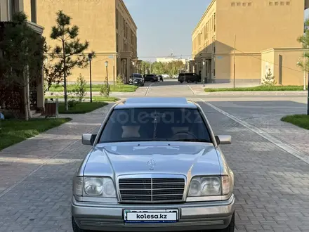 Mercedes-Benz E 280 1993 года за 4 200 000 тг. в Туркестан – фото 5