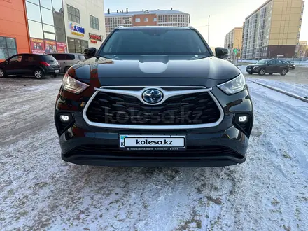 Toyota Highlander 2023 года за 27 700 000 тг. в Кокшетау – фото 2