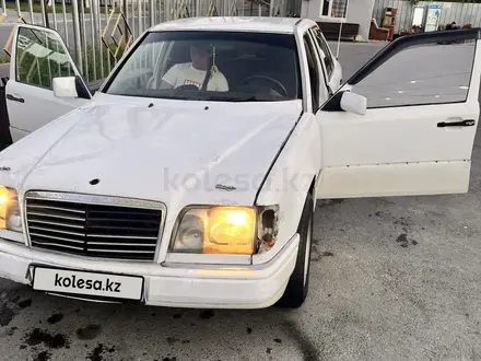 Mercedes-Benz E 230 1992 года за 700 000 тг. в Талдыкорган – фото 7