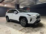 Toyota RAV4 2023 года за 15 000 000 тг. в Астана – фото 4