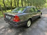 Mercedes-Benz C 180 1994 годаүшін2 800 000 тг. в Алматы – фото 3